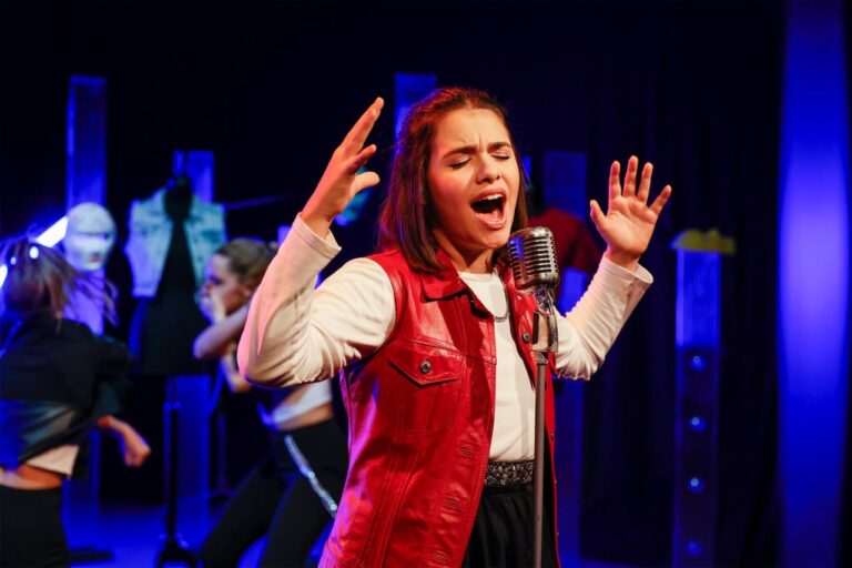 Elisabetta Lizza from Italy to Junior Eurovision